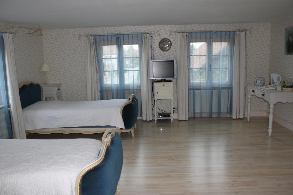 Chambres D'Hotes "Aux Portes De L'Alsace" Suarce Room photo